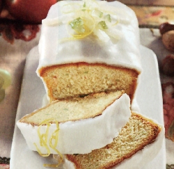 plum cake glassato al limone