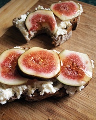 CROSTINO SQUACQUERONE E&nbsp;FICHI