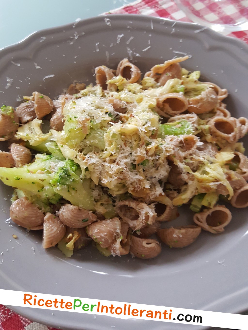PASTA CON CIME DI RAPA E&nbsp;CAVOLO